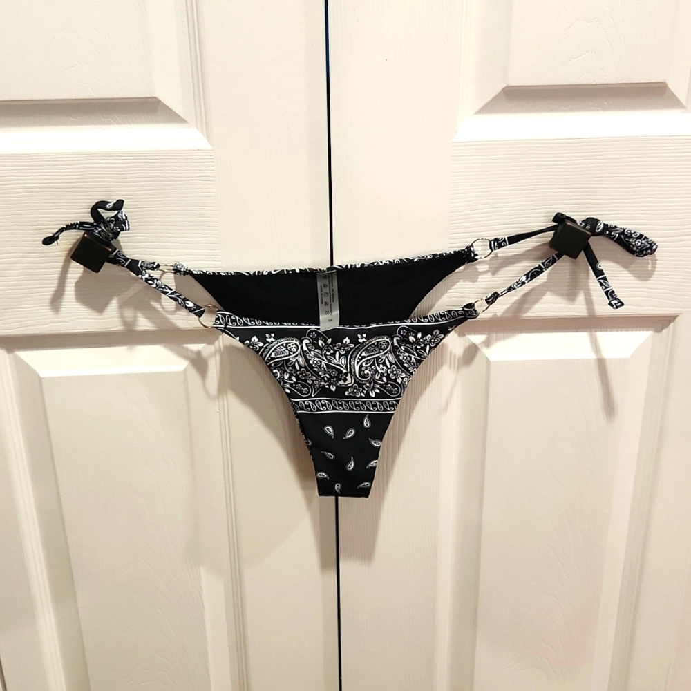 Handkerchief print Bikini Bottoms